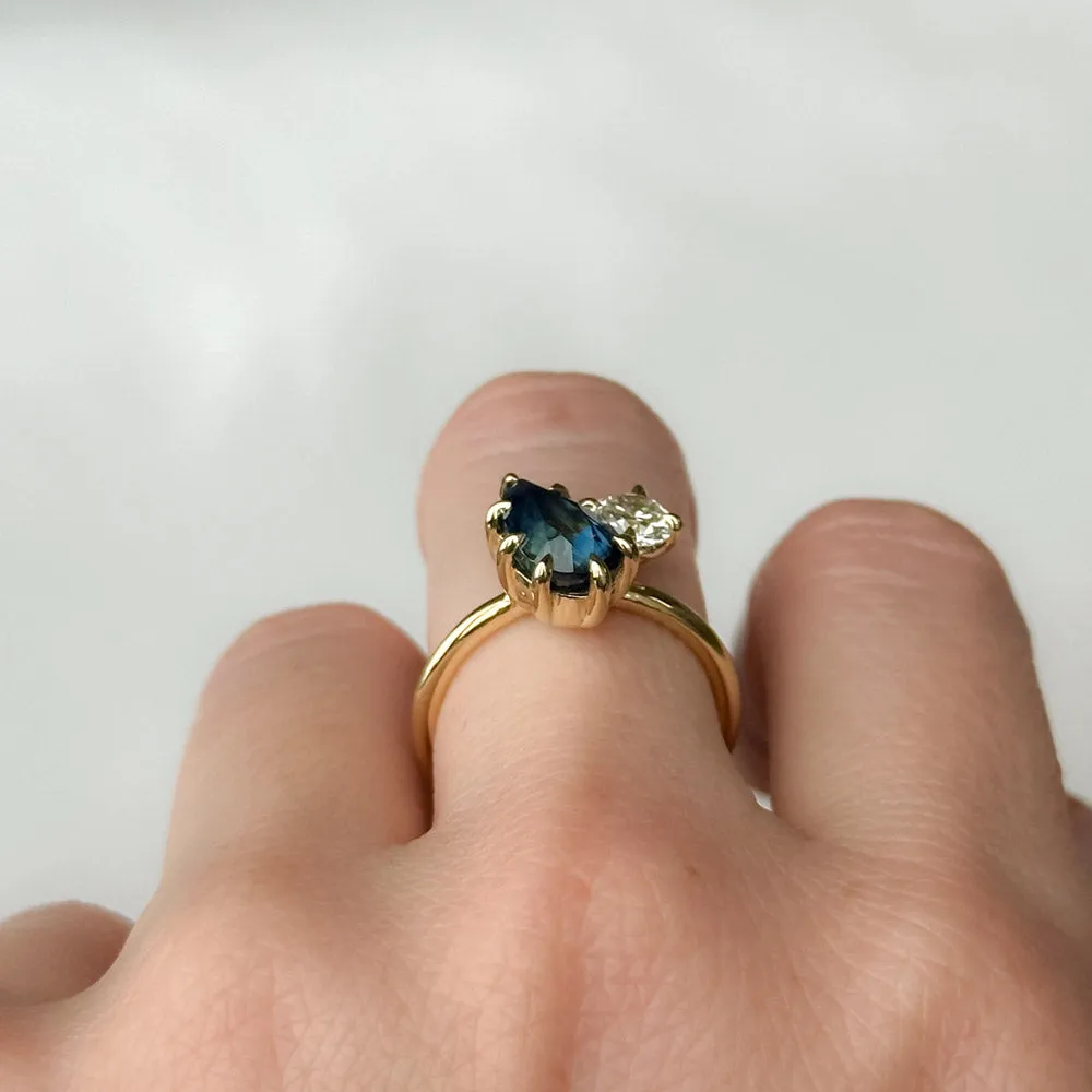 2.47ct Parti Sapphire and 0.49ct Antique Diamond Toi Et Moi Ring in 18k Yellow Gold