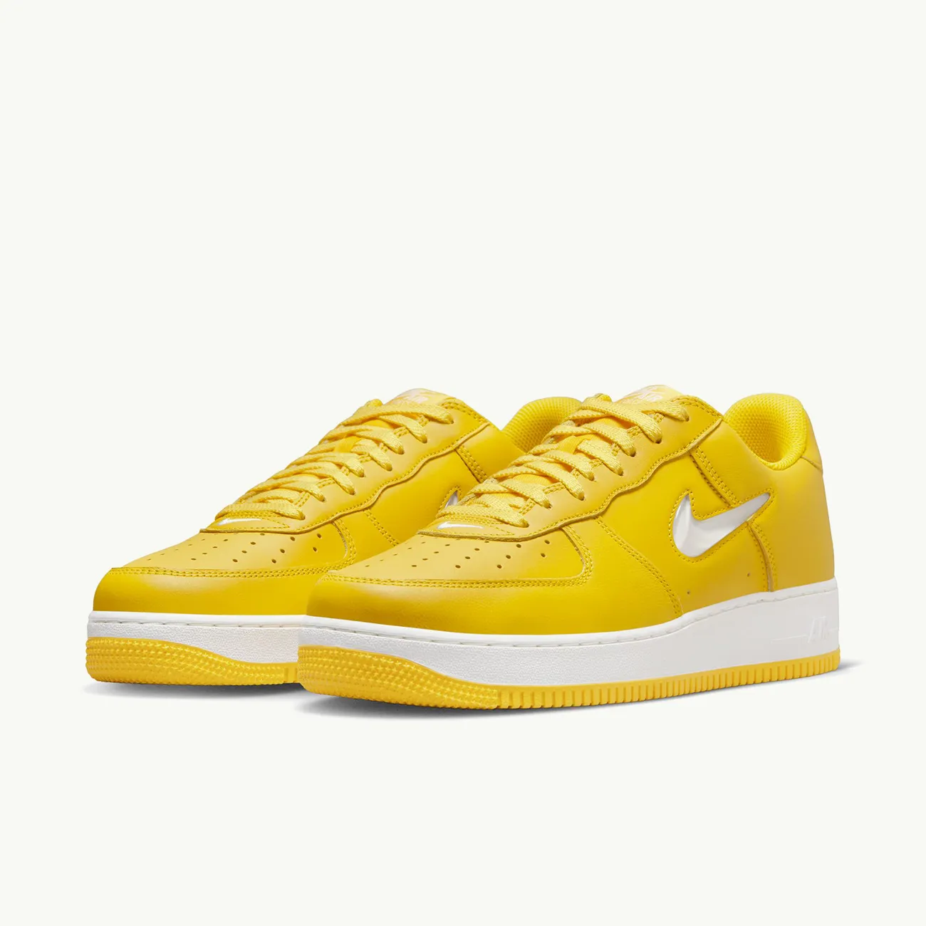 AIR FORCE 1 LOW RETRO SUMMIT WHITE SPEED YELLOW