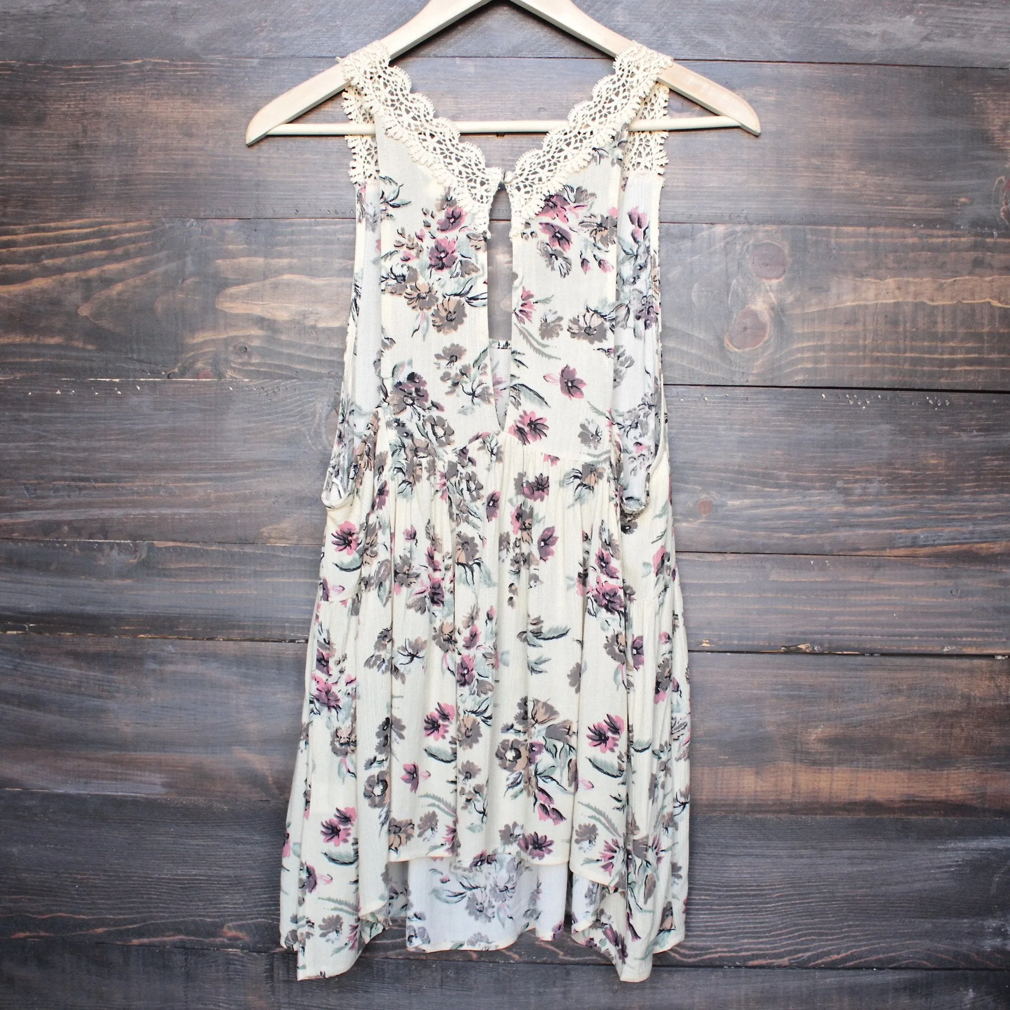 Delightful Flowy Floral Top