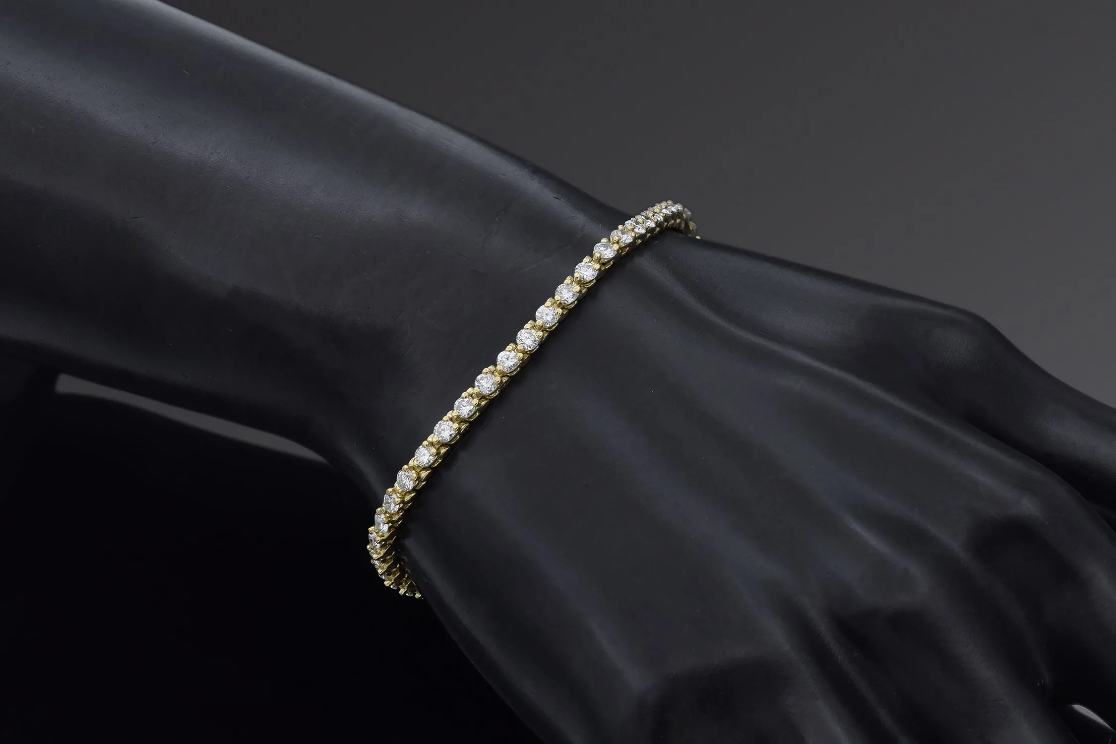 Estate 3.50 TCW Diamond 18K Yellow Gold Round Link Tennis Bracelet