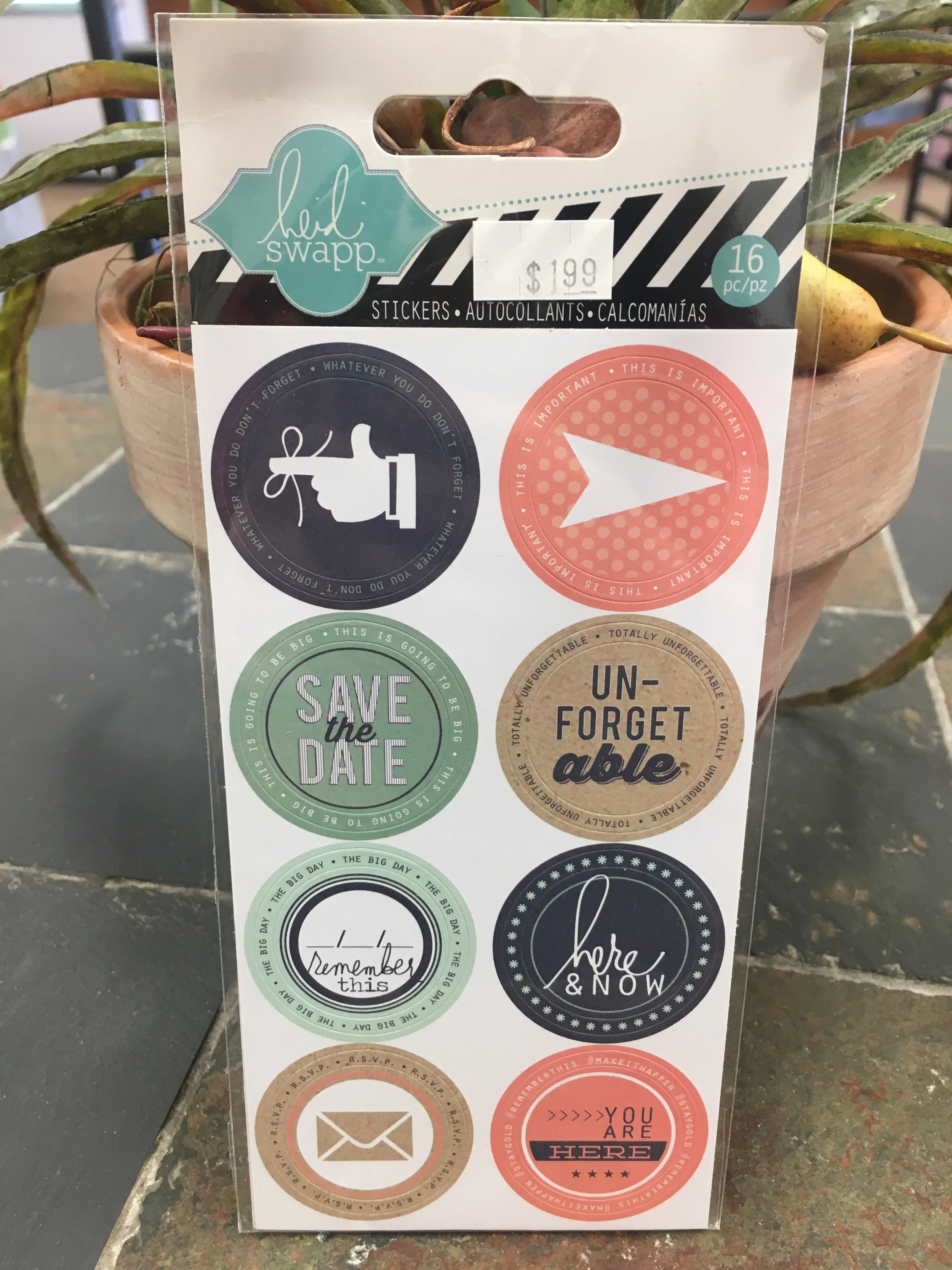 Heidi Swapp Round Label Stickers