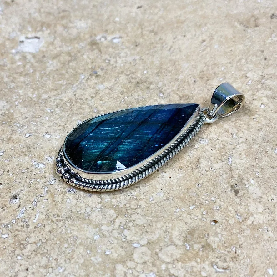 Labradorite Teardrop Pendant - Astrid