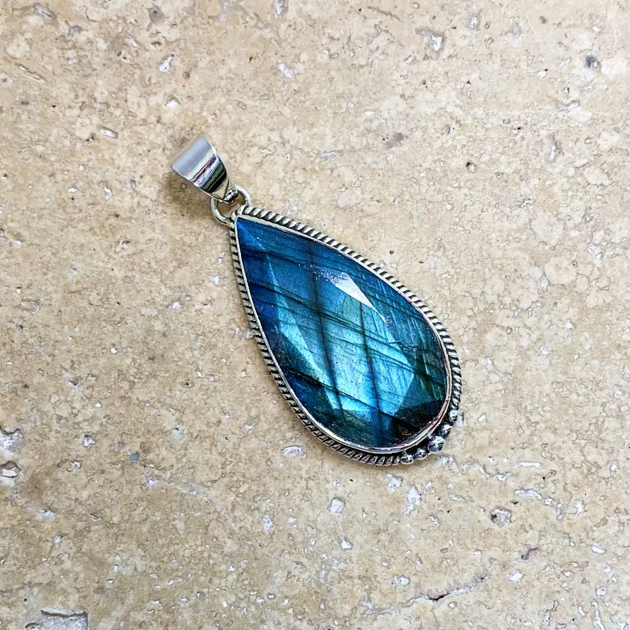 Labradorite Teardrop Pendant - Astrid