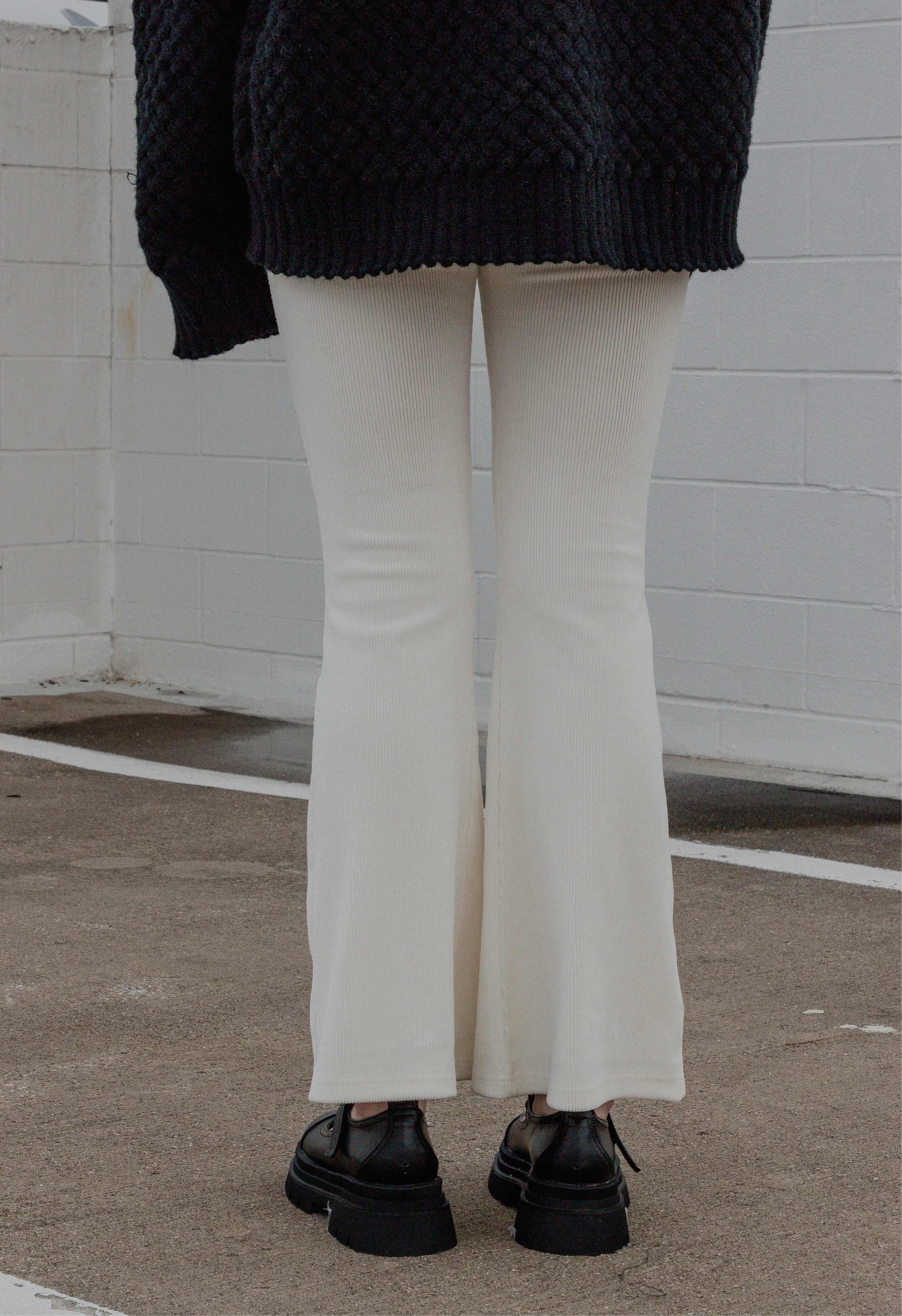 Mavis Corduroy Flare Pant In Cream