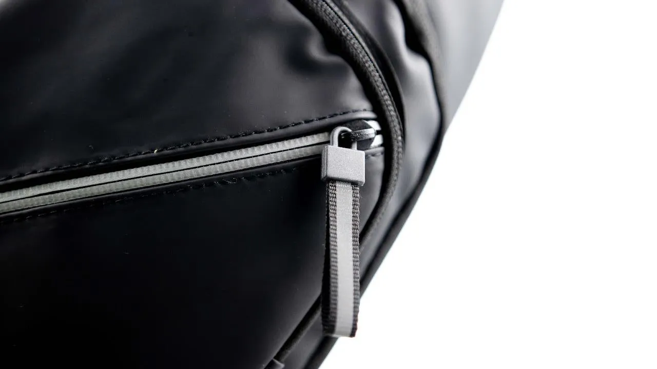 Polo Louie Chest Bag USB Charging