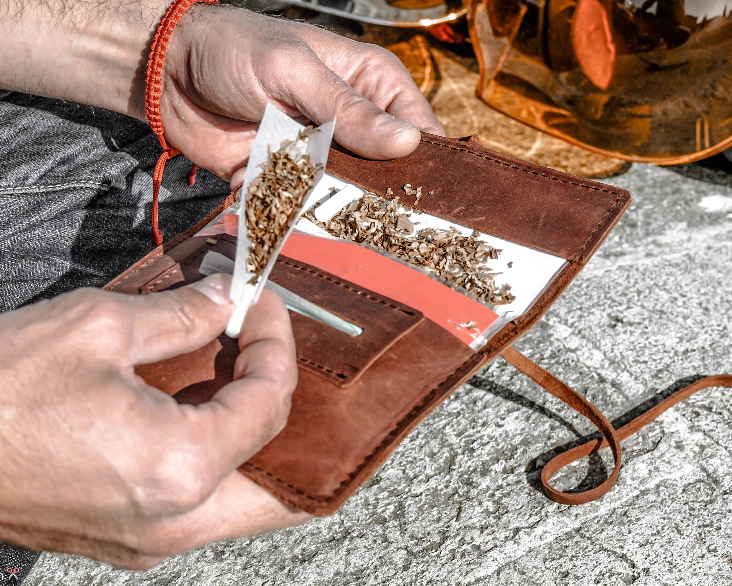 Rolling tobacco pouch | handmade from brown leather