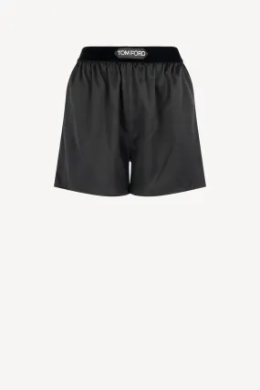 Seidenshorts in Schwarz