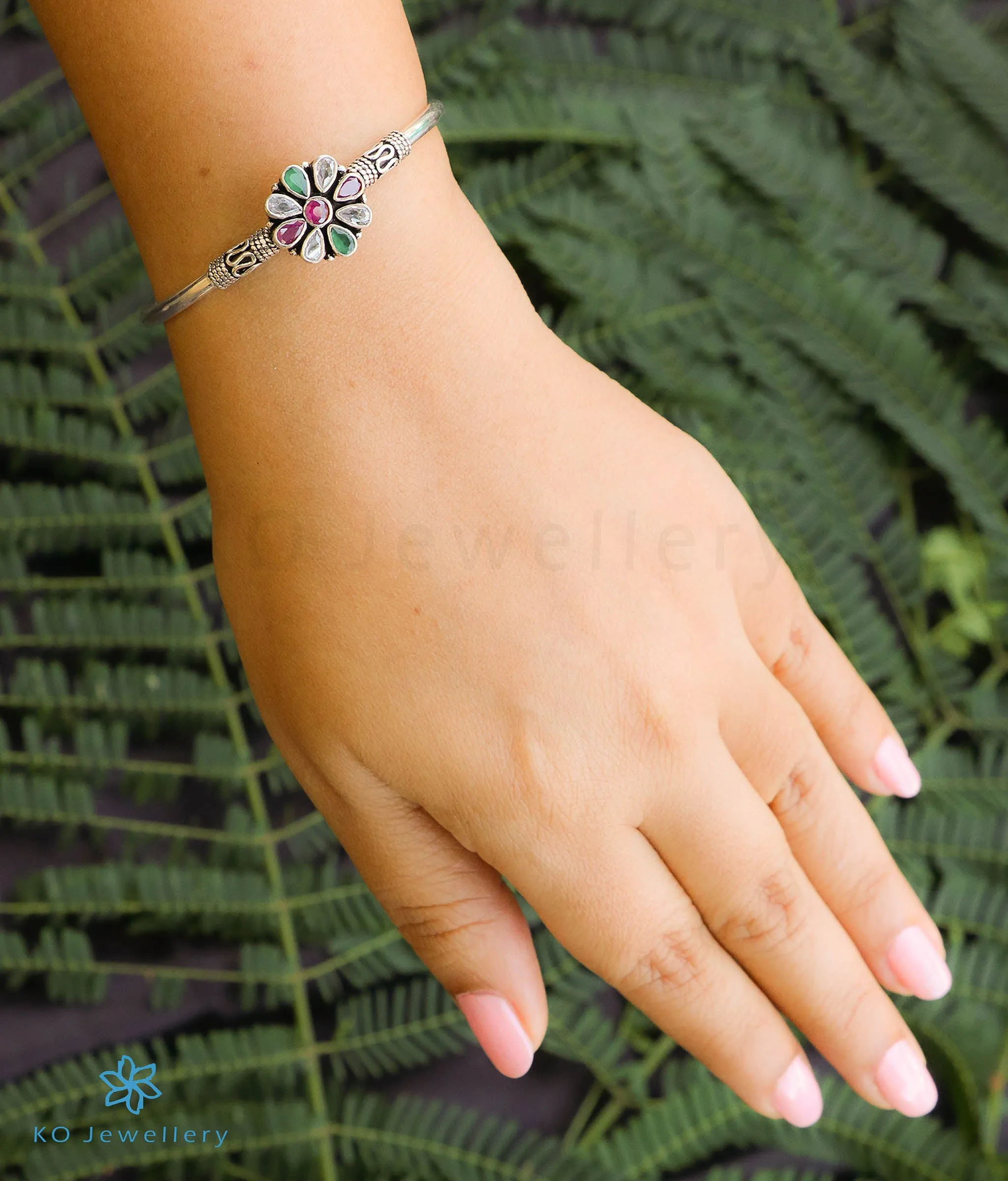 The Palash Silver Openable Gemstone Bracelet