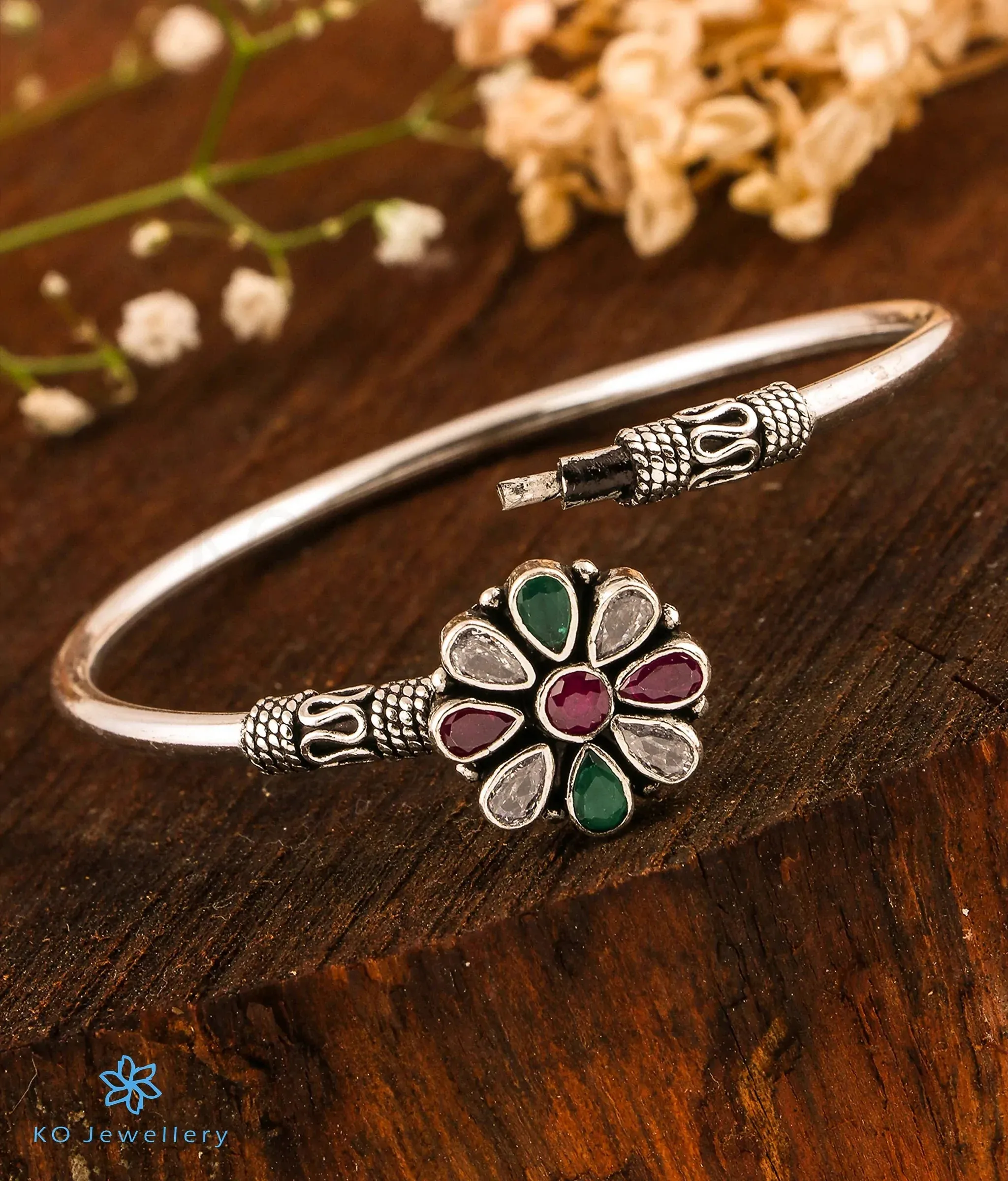 The Palash Silver Openable Gemstone Bracelet