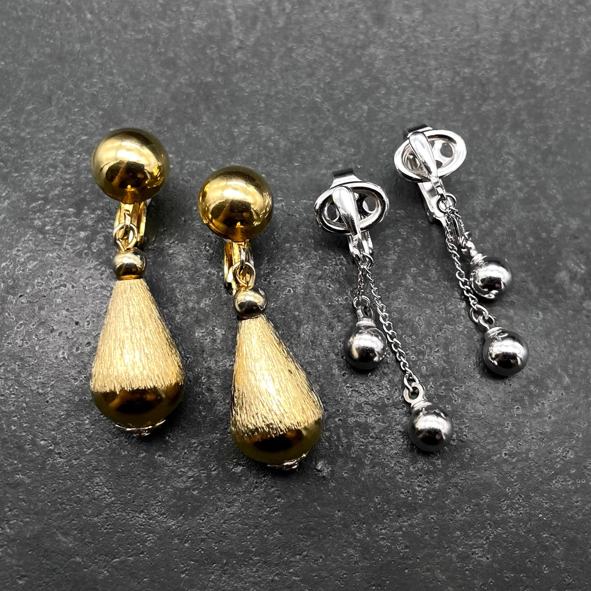 【USA輸入】 ヴィンテージ TRIFARI ボール チェーン イヤリング/Vintage TRIFARI Ball Chain Clip On Earrings