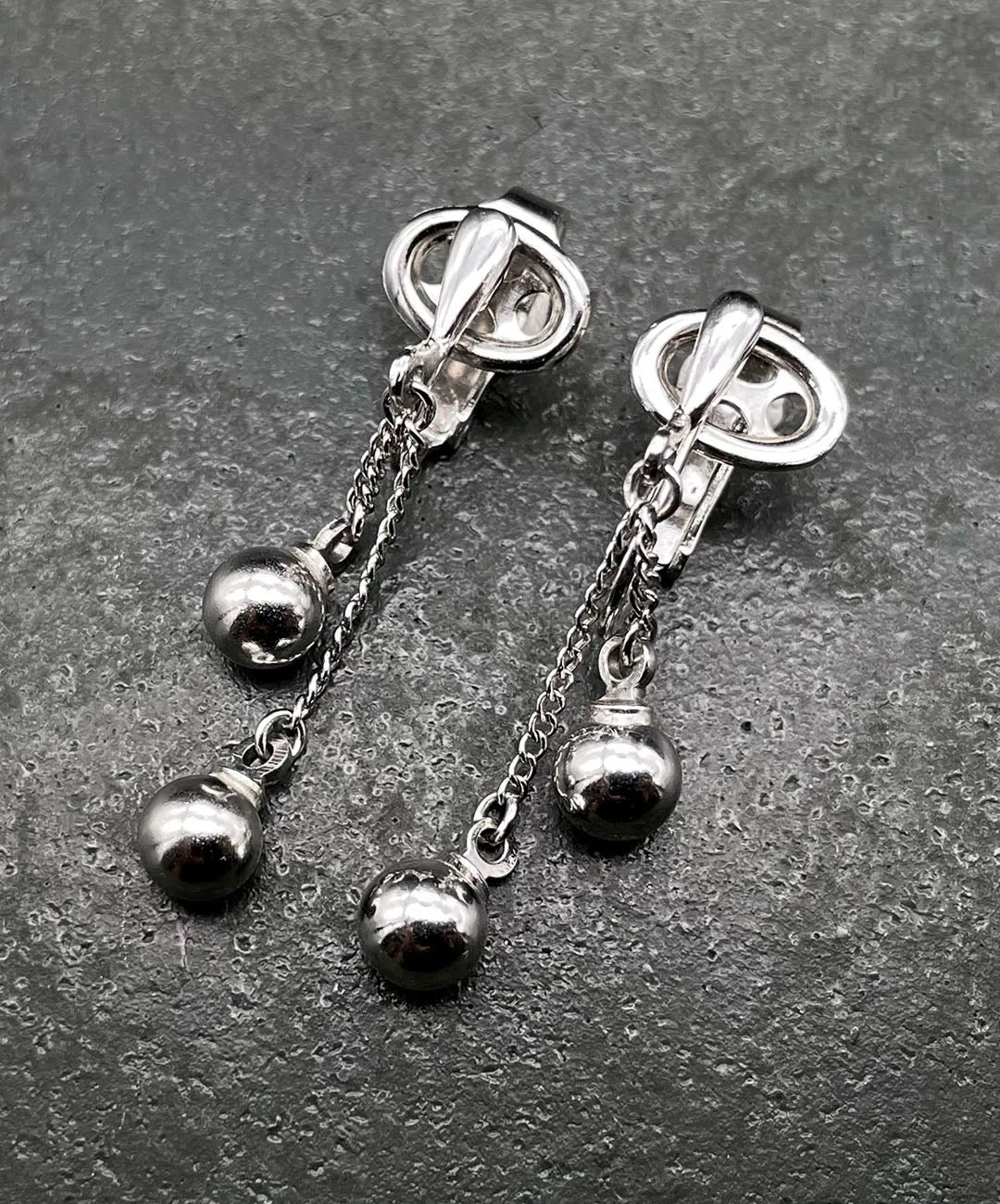 【USA輸入】 ヴィンテージ TRIFARI ボール チェーン イヤリング/Vintage TRIFARI Ball Chain Clip On Earrings