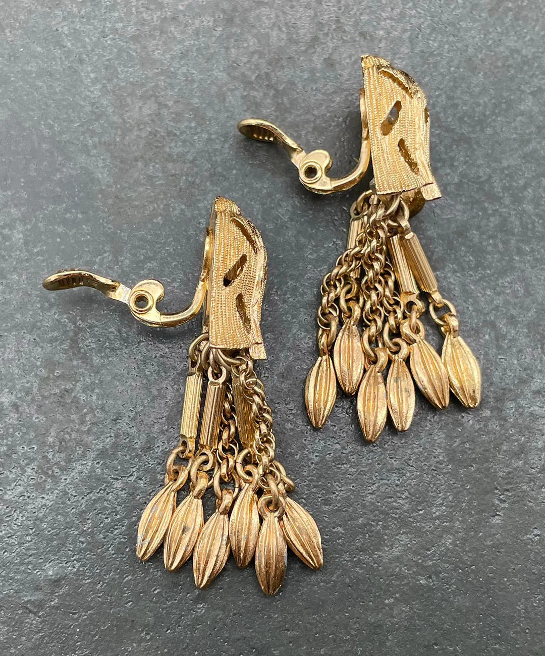 【USA輸入】ヴィンテージ MONET チェーン タッセル イヤリング/Vintage MONET Chain Tassel Clip On Earrings