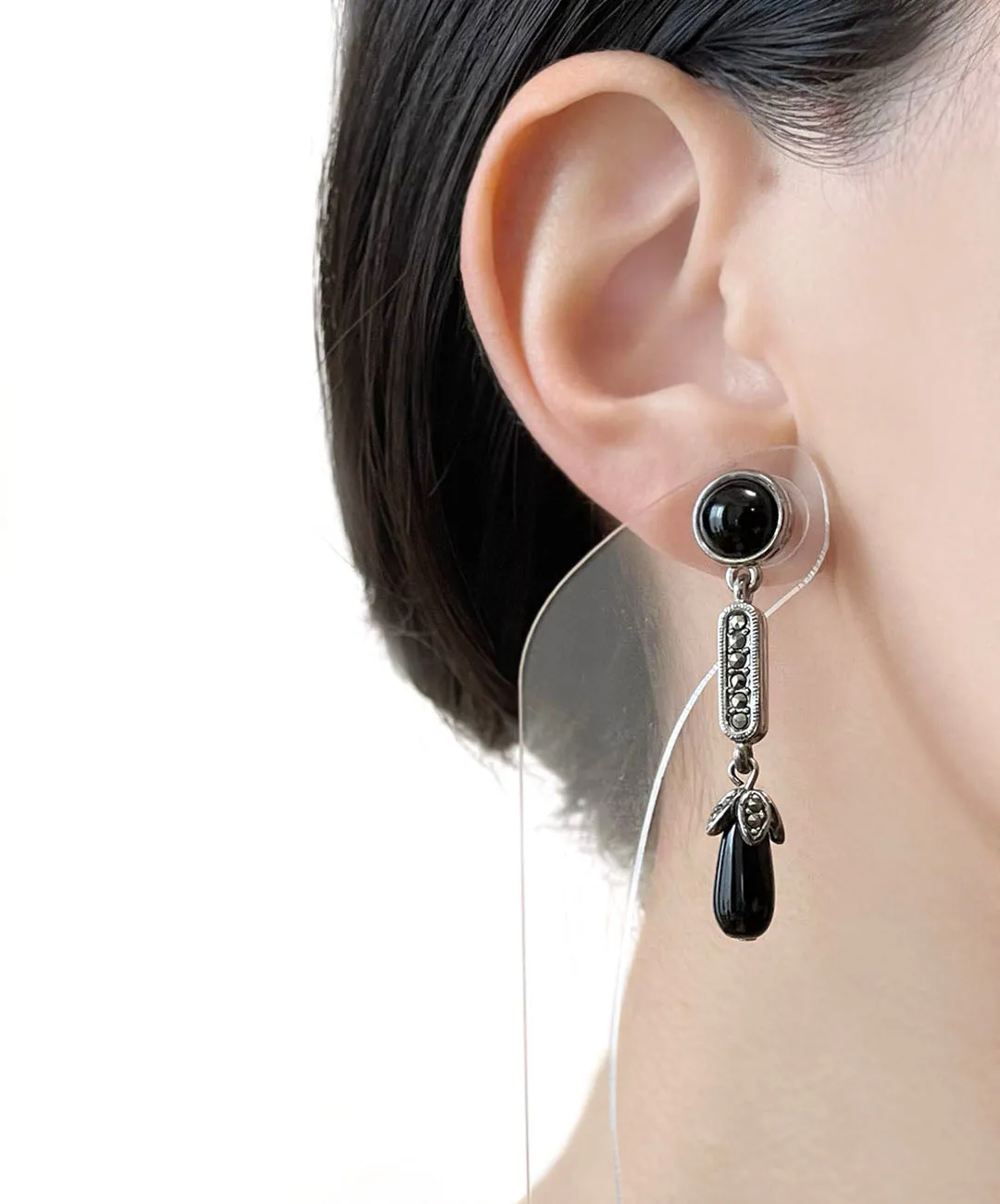 【USA輸入】ヴィンテージ MONET ブラック カボション ピアス/Vintage MONET Black Cabochon Post Earrings