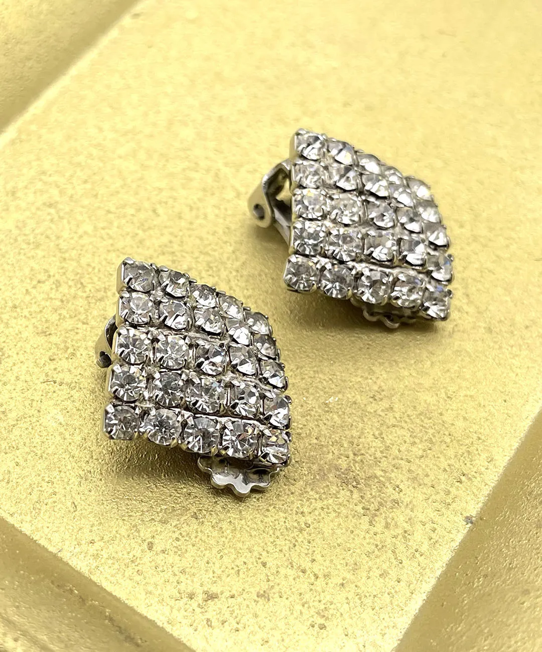 【USA輸入】ヴィンテージ STAR クリアビジュー パヴェ イヤリング/Vintage STAR Clear Bijou Pave Clip On Earrings