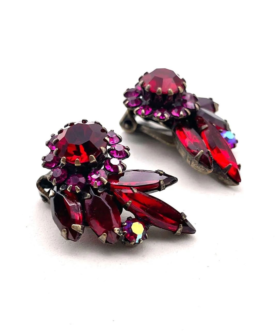 【USA輸入】ヴィンテージ WEISS レッド マゼンダ ビジュー イヤリング/Vintage WEISS Red Magenta Bijou Clip On Earrings