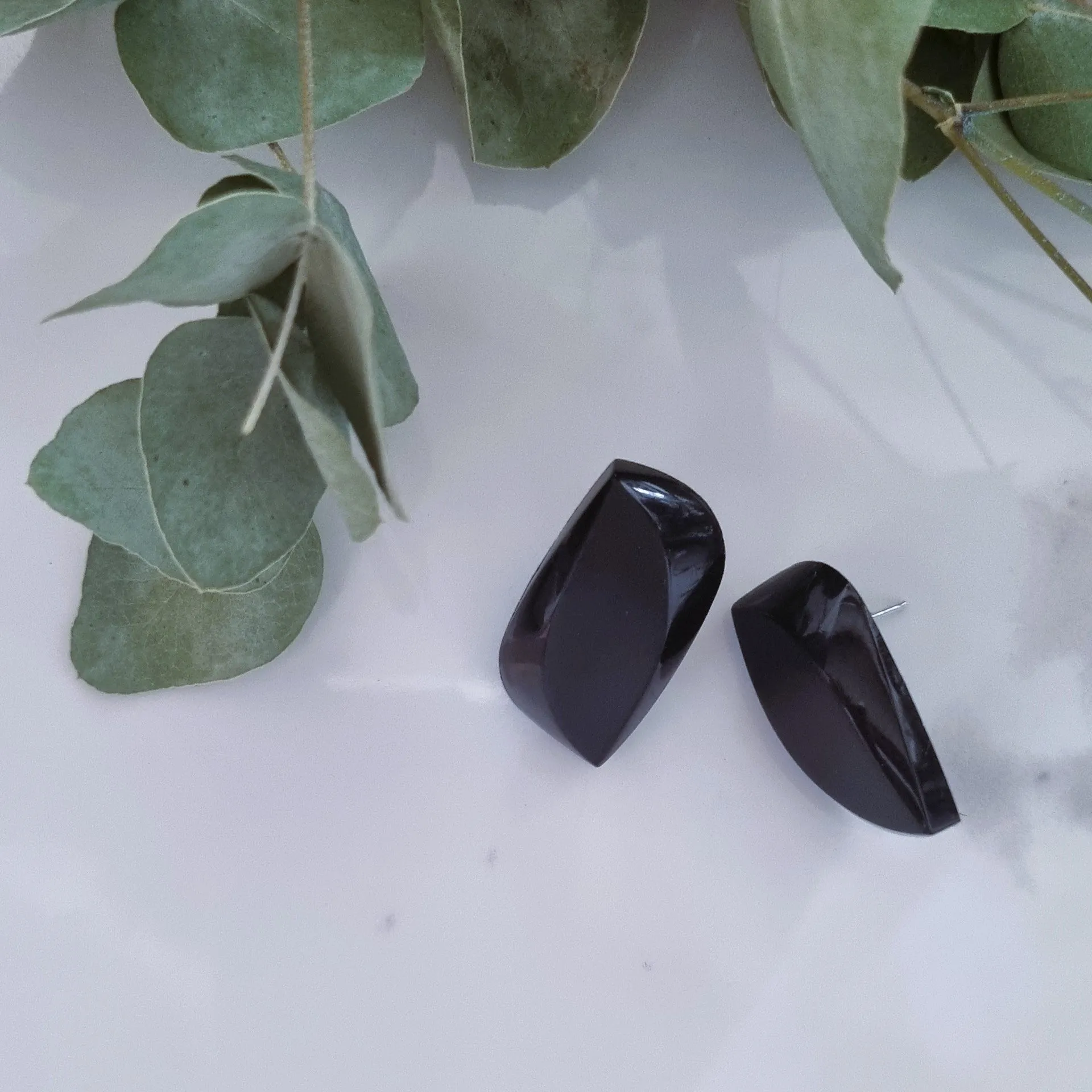 Vintage earrings - Verical black