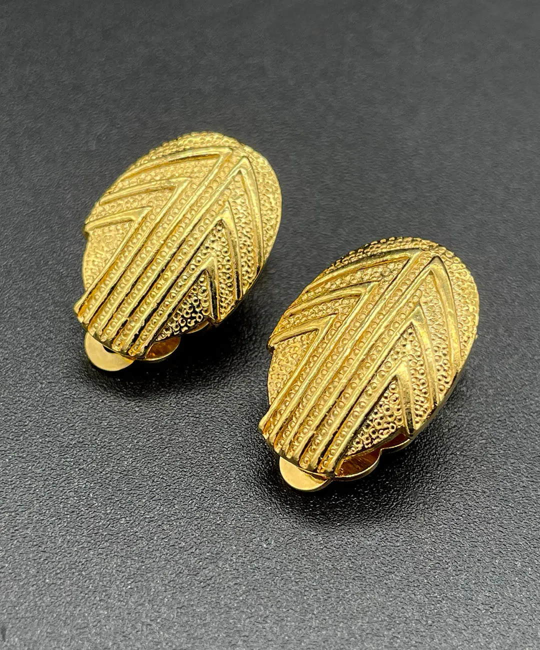 【フランス輸入】ヴィンテージ SPHINX アブストラクト メタル イヤリング/Vintage SPHINX Abstract Metal Clip On Earrings