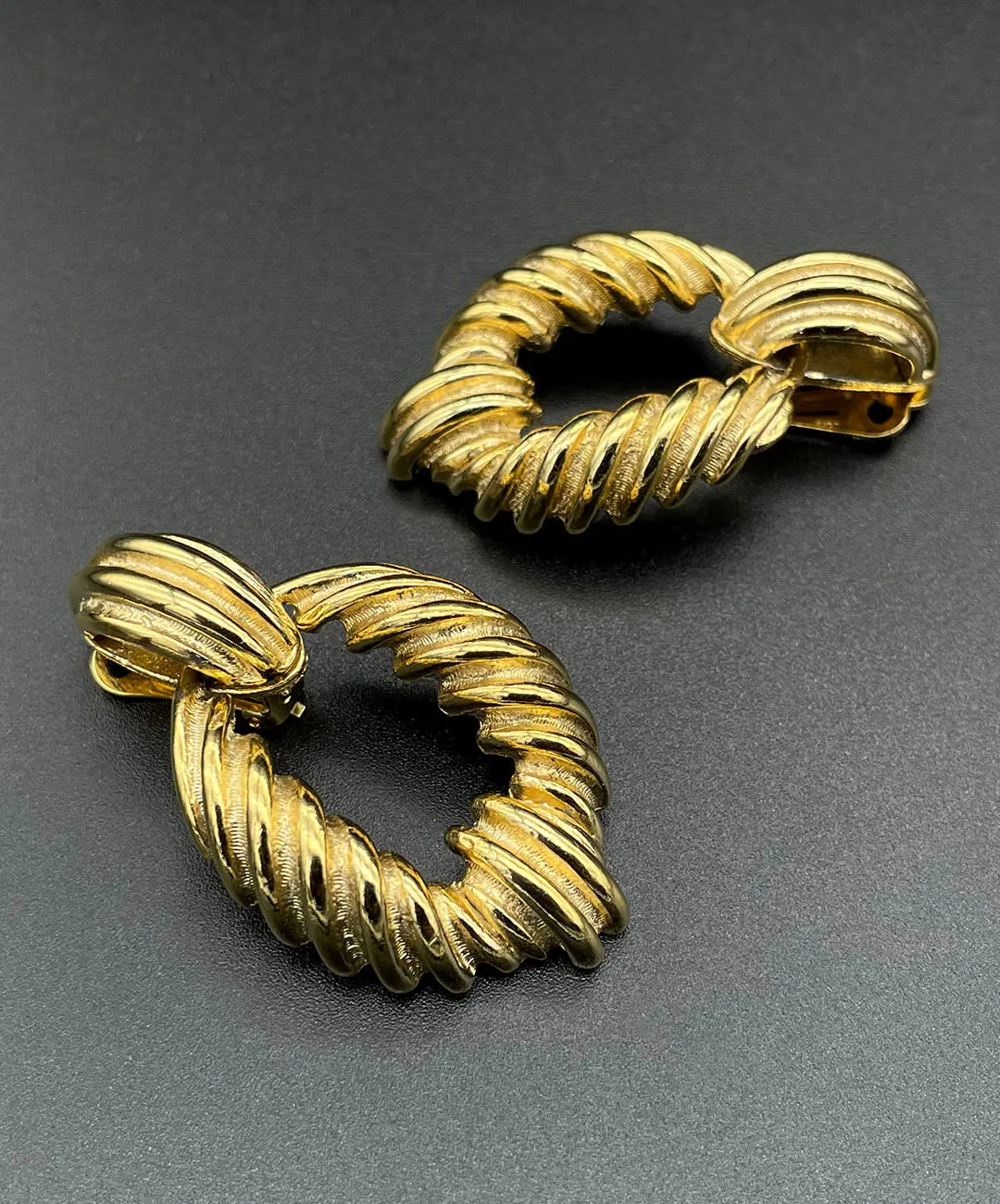 【フランス輸入】ヴィンテージ SPHINX ドアノッカー メタル イヤリング/Vintage SPHINX DOOR KNOCKER Clip On Earrings