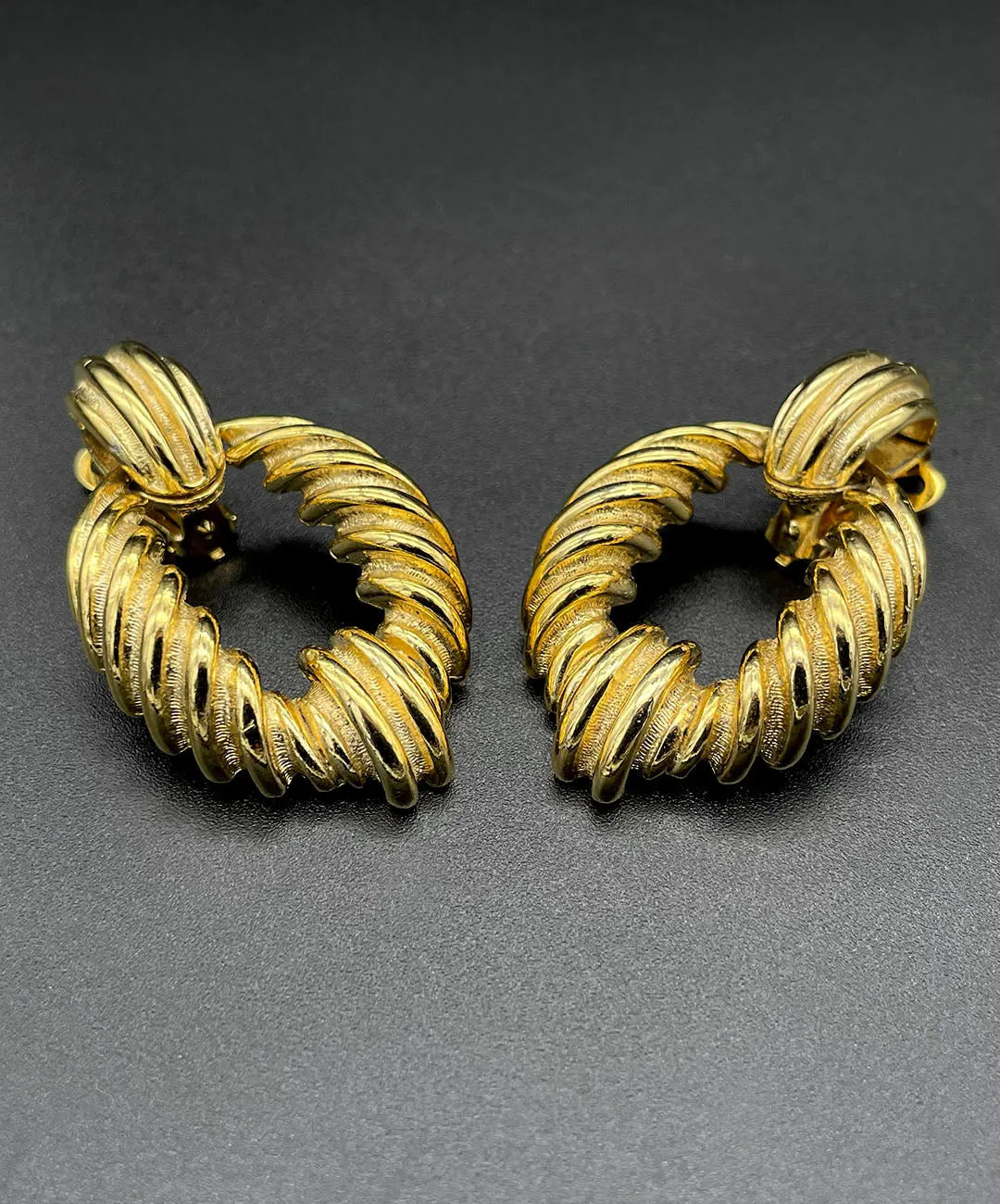 【フランス輸入】ヴィンテージ SPHINX ドアノッカー メタル イヤリング/Vintage SPHINX DOOR KNOCKER Clip On Earrings